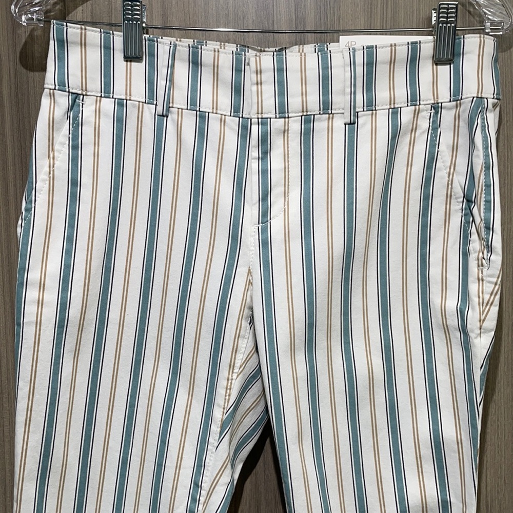 #3 Loft girlfriend Chino petite pants